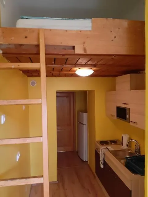 Relaxrooms Vienna Hernals Homestay
