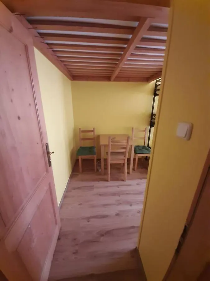 Relaxrooms Vienna Hernals Homestay