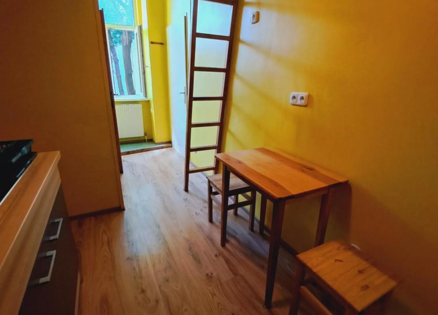 Relaxrooms Vienna Hernals Homestay