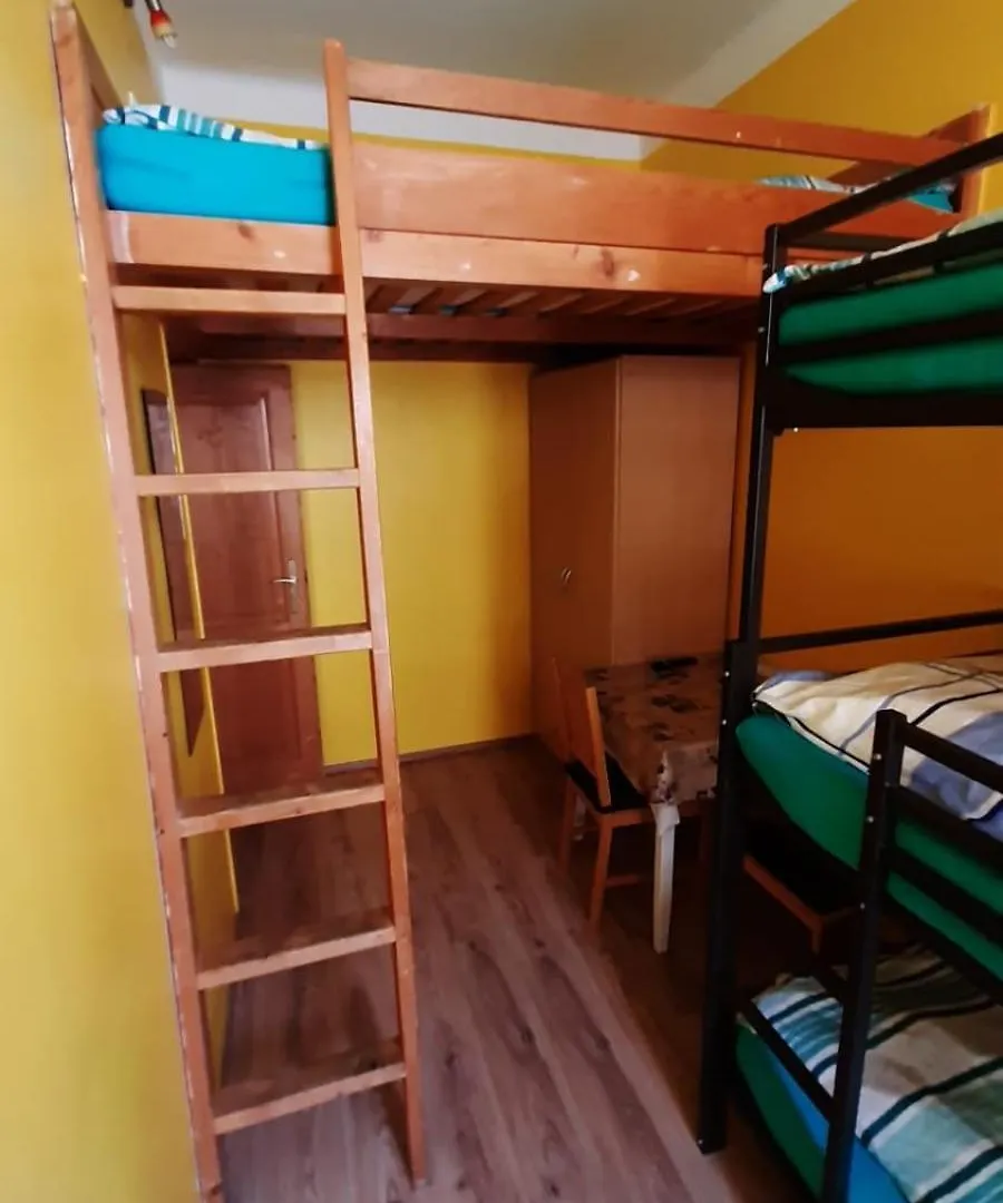 Relaxrooms Vienna Hernals Homestay