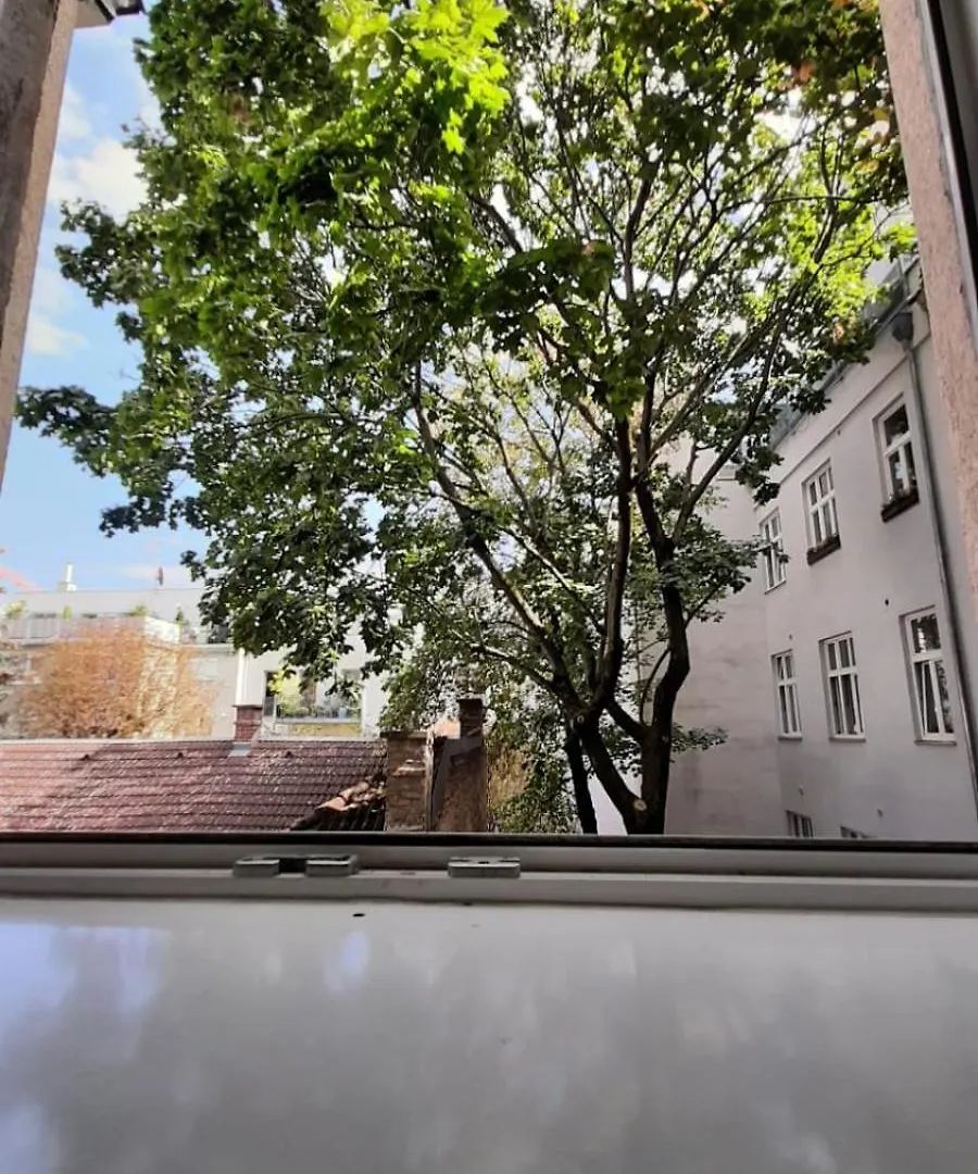 Relaxrooms Vienna Hernals Homestay