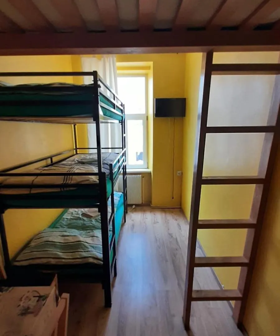 Relaxrooms Vienna Hernals Homestay